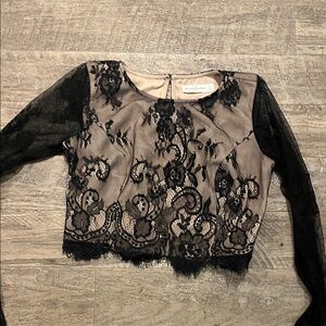 Abercrombie & Fitch Black and Cream Lace Blouse
